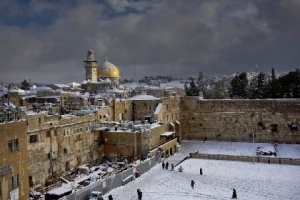 Снег накрыл Израиль и Египет, но фотографии заснеженных Пирамид назвали "фотошопом"