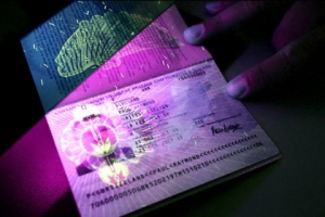 Биометрические паспорта будут стоить вдвое дешевле обычных 