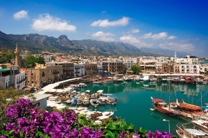 Кипр отменил справки об отсутствии коронавируса для туристов