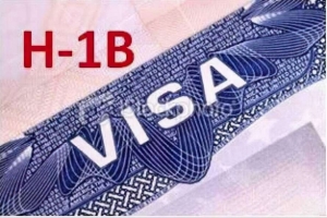 Украинцам объяснили, почему получение визы США сейчас на паузе