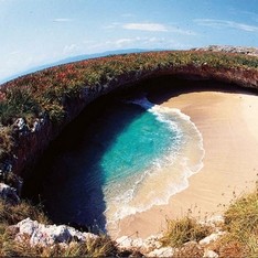 ТОП-5 самых необычных пляжей мира (Фото)